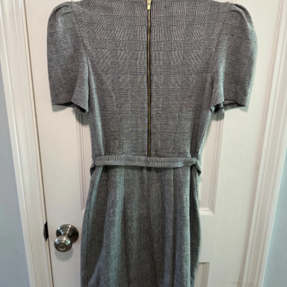 *never worn* Express Business Dress - Picture 2 of 2